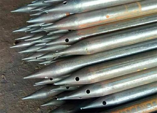 泰和隧道钢花管现货